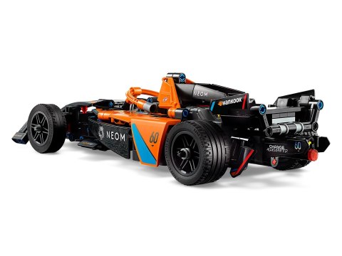 LEGO 42169 TECHNIC NEOM McLaren Formula E Race Car p4