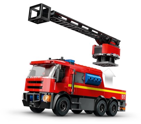 LEGO 60414 CITY Remiza strażacka z wozem strażackim p2