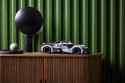 LEGO 42156 TECHNIC PEUGEOT 9X8 24H Le Mans Hybrid Hypercar p1