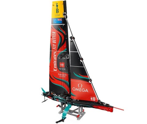 LEGO TECHNIC 42174 Emirates Team New Zealand AC75 Yacht