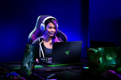 Razer BlackShark V2 Pro Zestaw słuchawkowy Bezprzewodowy Opaska na głowę Gaming Bluetooth Biały