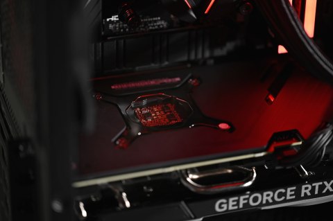 Actina PBM 7900X3D/32GB/2TB/RTX4080SUPER/850W Actina PBM 7900X3D/32GB/2TB/RTX4080SUPER/850W