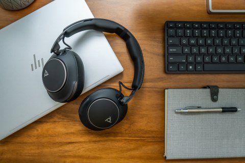 Poly Voyager Surround 80 UC USB-C Headset +USB-C/A Adapter