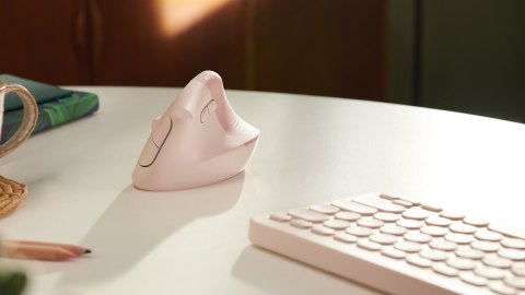 Pionowa mysz ergonomiczna Logitech Lift (różowa) Pionowa mysz ergonomiczna Logitech Lift (różowa)
