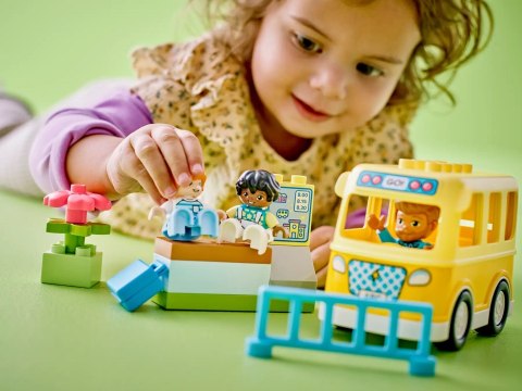 LEGO DUPLO Town 10988 Przejażdżka autobusem