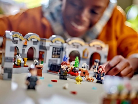LEGO Harry Potter 76431 Zamek Hogwart: Zajęcia z eliksirów LEGO Harry Potter 76431 Zamek Hogwart: Zajęcia z eliksirów