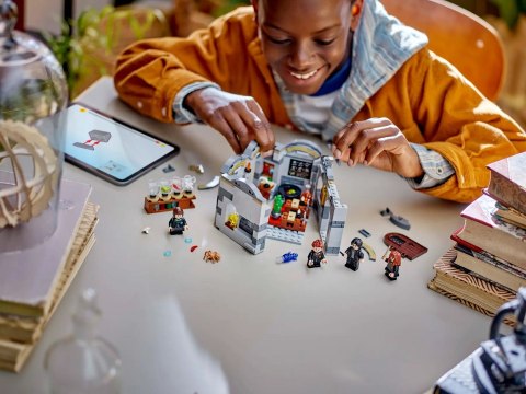 LEGO Harry Potter 76431 Zamek Hogwart: Zajęcia z eliksirów LEGO Harry Potter 76431 Zamek Hogwart: Zajęcia z eliksirów