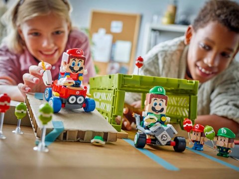 LEGO SUPER MARIO 72034 Mario Kart - Baby Mario kontra Baby Luigi LEGO SUPER MARIO 72034 Mario Kart - Baby Mario kontra Baby Luigi