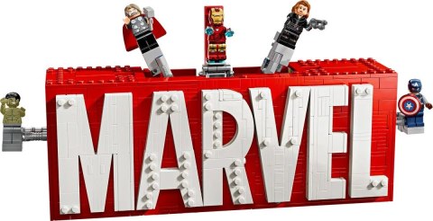 LEGO MARVEL SUPER HEROES 76313 Logo MARVEL z minifigurkami LEGO MARVEL SUPER HEROES 76313 Logo MARVEL z minifigurkami