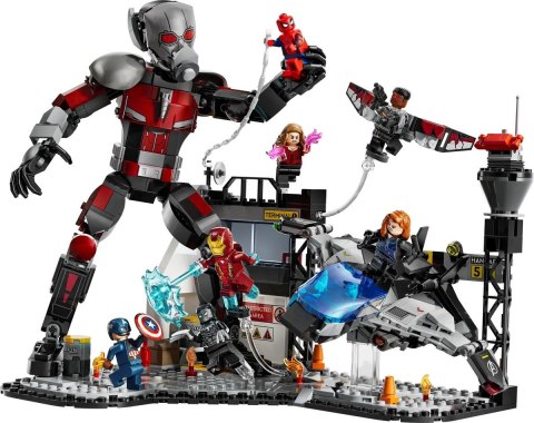 LEGO MARVEL SUPER HEROES 76314 Kapitan Ameryka: Wojna bohaterów — bitwa LEGO MARVEL SUPER HEROES 76314 Kapitan Ameryka: Wojna bohaterów — bitwa