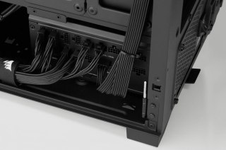 Corsair CP-9020284-EU moduł zasilaczy 750 W 24-pin ATX ATX Czarny