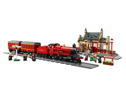 LEGO Harry Potter 76423 Ekspres do Hogwartu i stacja w Hogsmeade LEGO Harry Potter 76423 Ekspres do Hogwartu i stacja w Hogsmeade