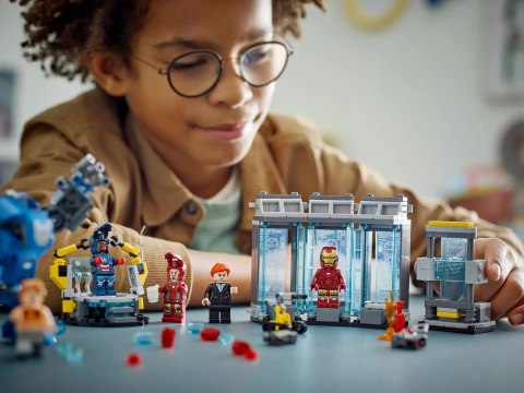 LEGO Marvel Super Heroes 76315 Laboratorium Iron Mana: Zbrojownia LEGO Marvel Super Heroes 76315 Laboratorium Iron Mana: Zbrojownia