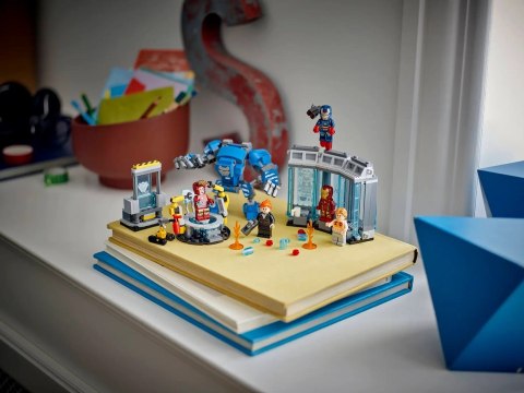 LEGO Marvel Super Heroes 76315 Laboratorium Iron Mana: Zbrojownia LEGO Marvel Super Heroes 76315 Laboratorium Iron Mana: Zbrojownia