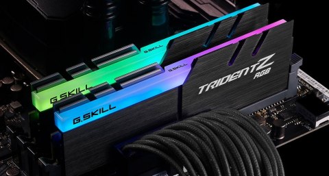 G.Skill Trident Z RGB F4-3600C18D-32GTZR moduł pamięci 32 GB 2 x 16 GB DDR4 3600 Mhz G.Skill Trident Z RGB F4-3600C18D-32GTZR moduł pamięci 32 GB 2 x 16 GB DDR4 3600 Mhz