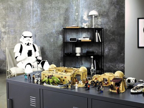 LEGO STAR WARS 75290 KANTYNA MOS EISLEY
