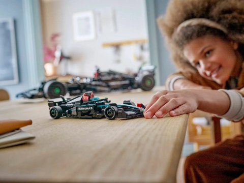 LEGO Speed Champions 77244 Bolid F1 Mercedes-AMG W15 LEGO Speed Champions 77244 Bolid F1 Mercedes-AMG W15