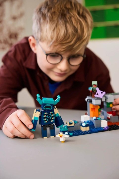 LEGO MINECRAFT 21274 THE WARDEN ENCOUNTER LEGO MINECRAFT 21274 THE WARDEN ENCOUNTER