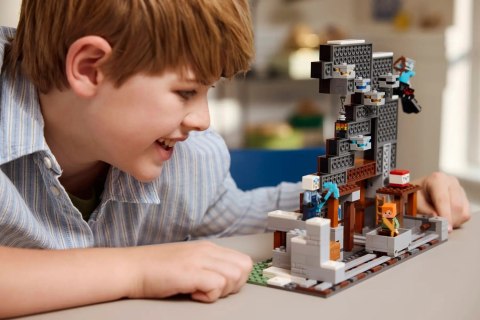 LEGO MINECRAFT 21277 THE PICKAXE MINE LEGO MINECRAFT 21277 THE PICKAXE MINE