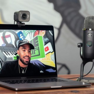 Logitech Stream?am kamera internetowa 1920 x 1080 px USB 3.2 Gen 1 (3.1 Gen 1) Grafitowy