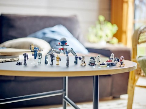 LEGO Star Wars 75372 Zestaw bitewny z żołnierzem armii klonów™ i droidem bojowym™